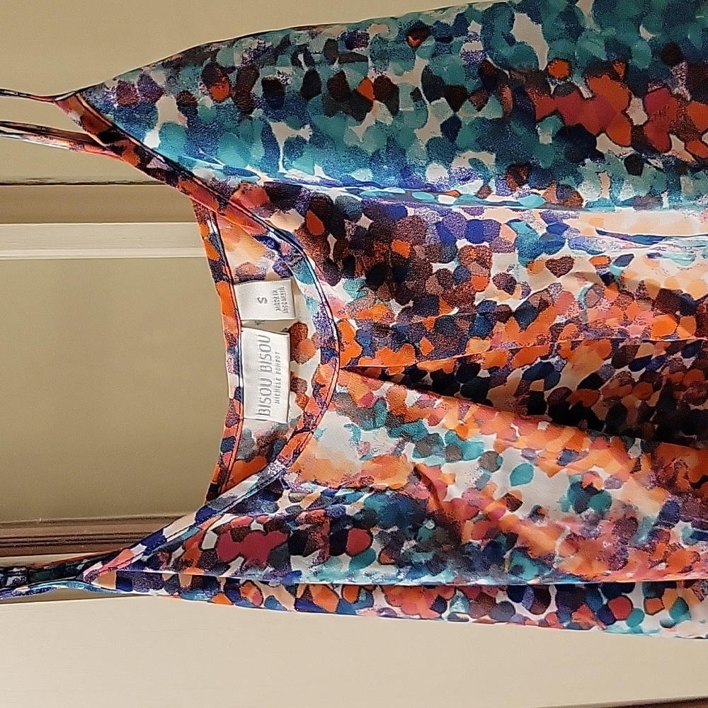 Colorful Silky Tank - Picture 2 of 5